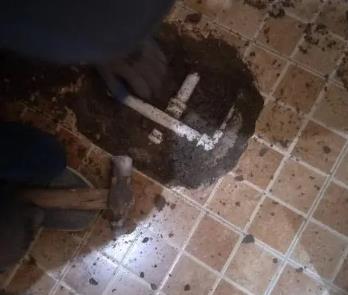 金山屯卫生间漏水维修公司为您分享下卫生间渗水如何处理及注意事项