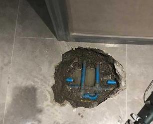 金山屯阳台漏水维修公司分享下暖气管道漏水的原因有哪些